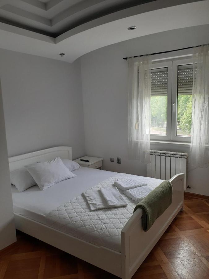 Loznicki Stan Na Dan 2 - Stan Na Dan Loznica Apartment Екстериор снимка